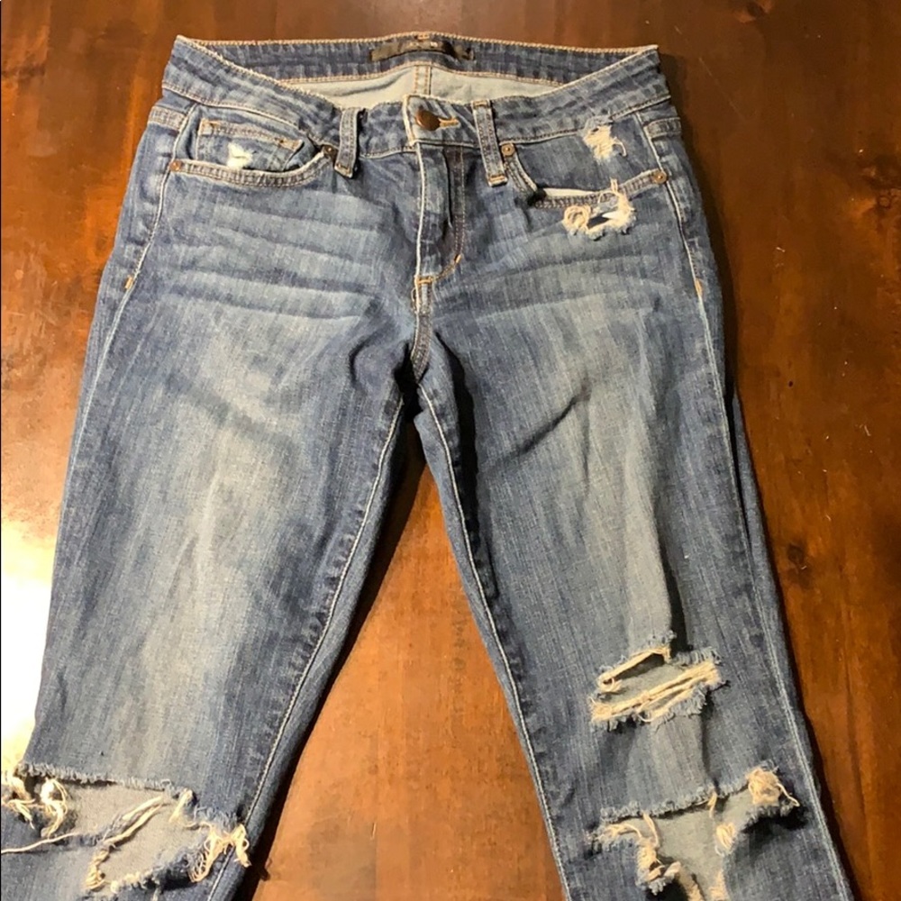 Joe’s Jeans Size 27 Fit: The skinny